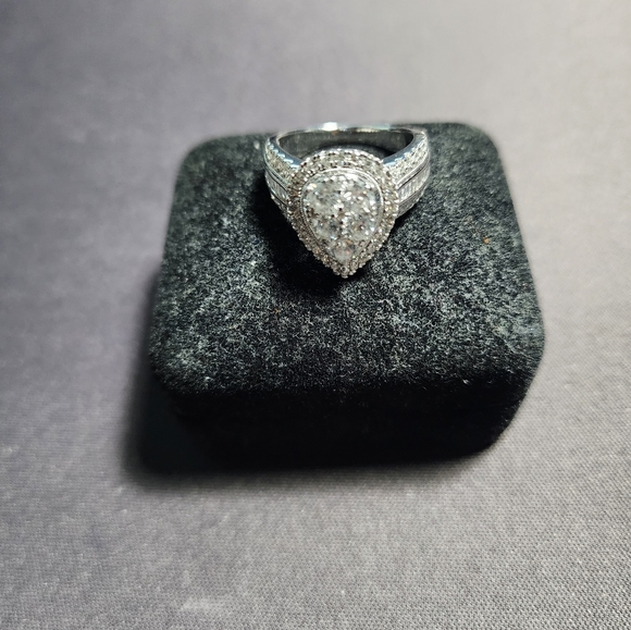 Diamond Engagement Ring Size 7 - Picture 6 of 10